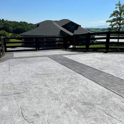Rough Stone / Ashlar Cut Slate / ARTesian Stain in Pewter
(Yankee’s Concrete in Sevierville, TN)
