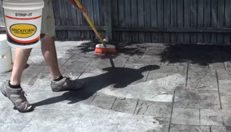 How to remove an acrylic concrete sealer with BRICKFORM STRIP IT